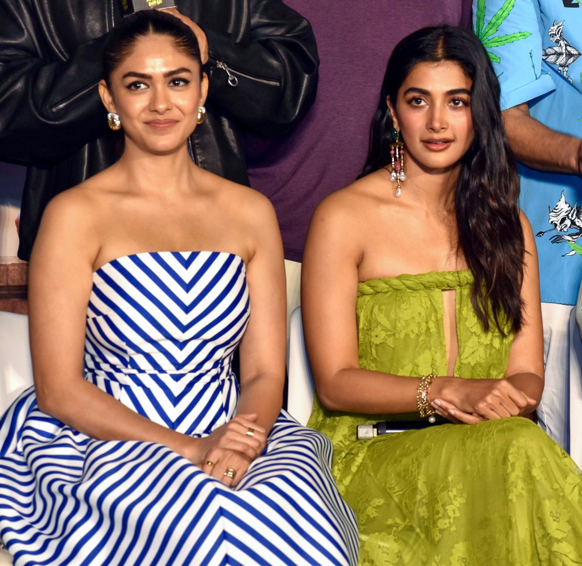 Mrunal Thakur and Pooja Hegde at Hai Jawani Toh Ishq Hona Hai trailer launch