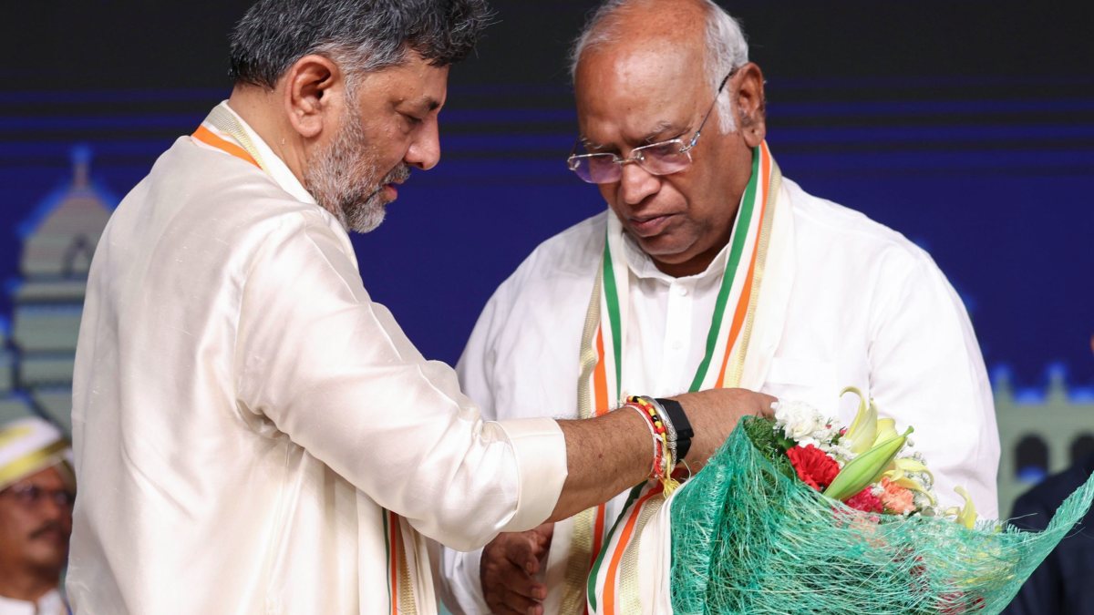 Karnataka Chief Minister-designate DK Shivakumar felicitates Congress President…