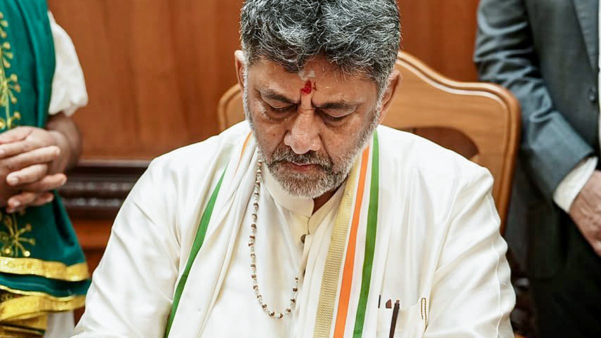 DK Shivakumar takes charge as Karnataka chief minister