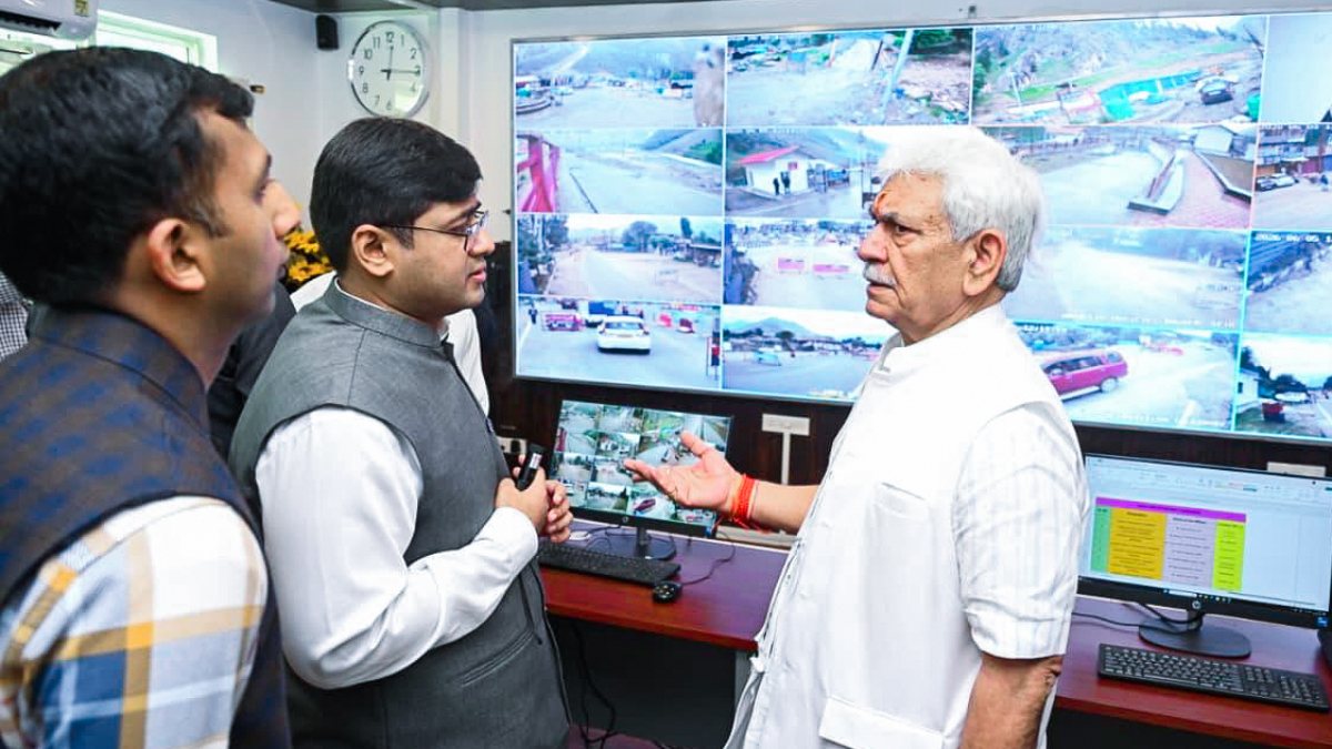 LG Sinha inaugurates emergency ops centre, Amarnath Yatra control room in Ganderbal