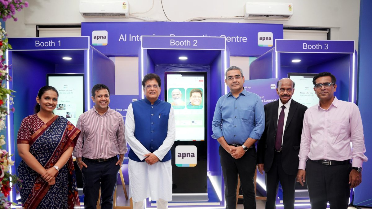 Piyush Goyal inaugurates AI interview prep station in Mumbai