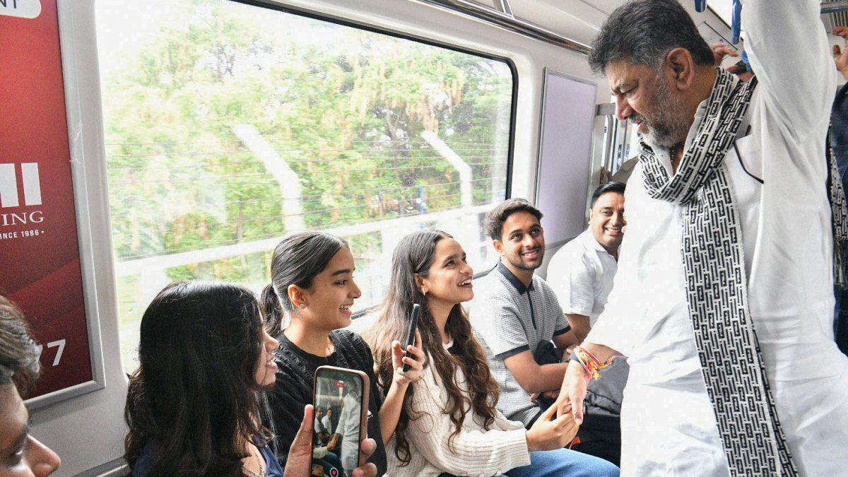 Karnataka CM Shivakumar takes Namma Metro to Kanakpura