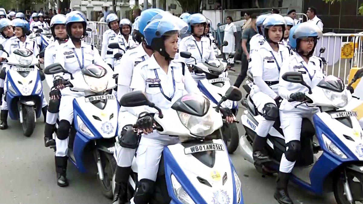 Kolkata Police join US Consulate Freedom Ride for America's 250th
