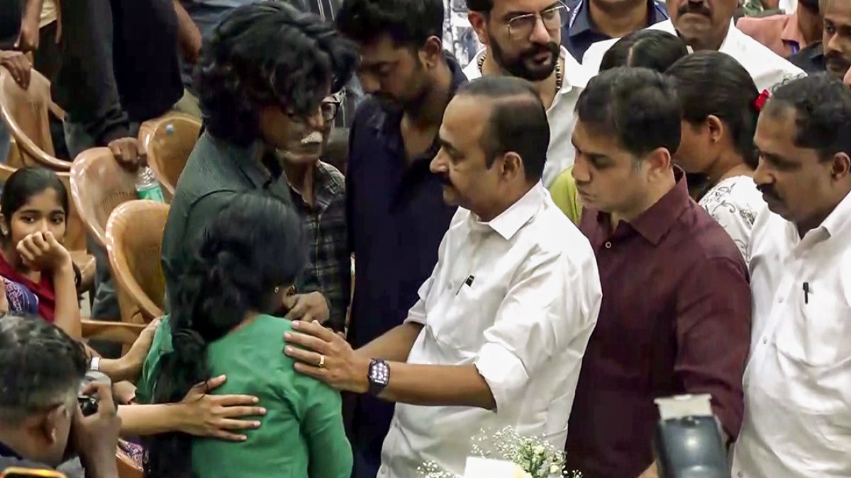 Kerala Chief Minister V.D. Satheesan extends condolences to the bereaved family…