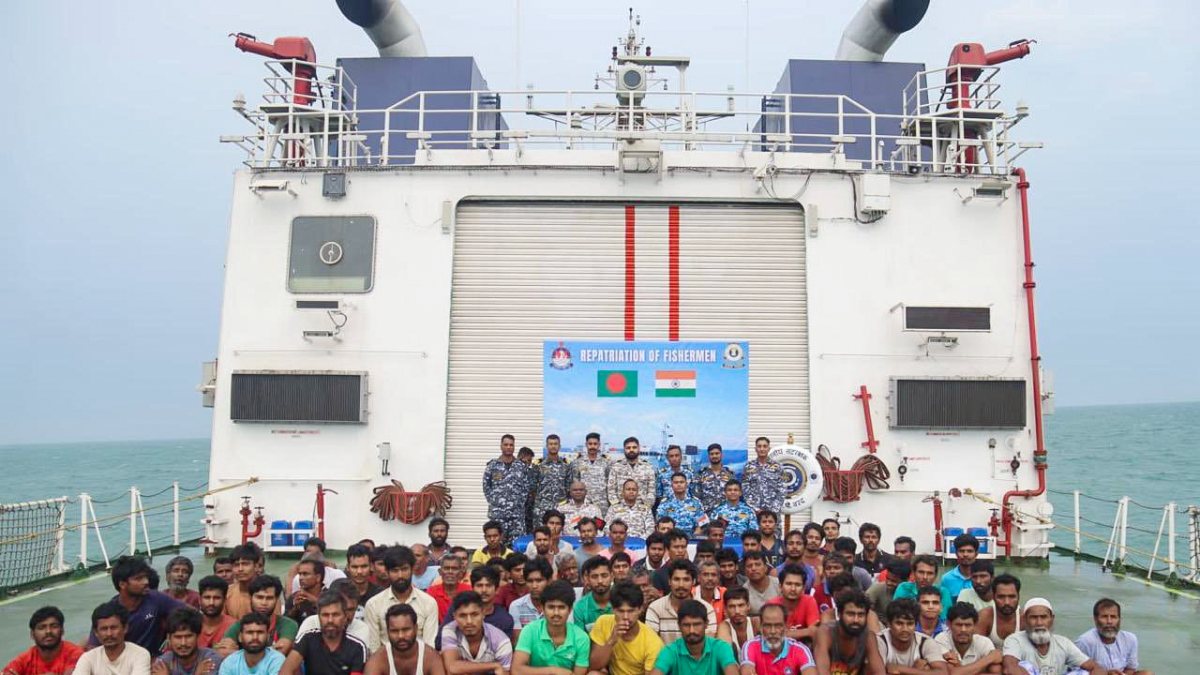 India Coast Guard repatriates 91 Bangladeshi fishermen