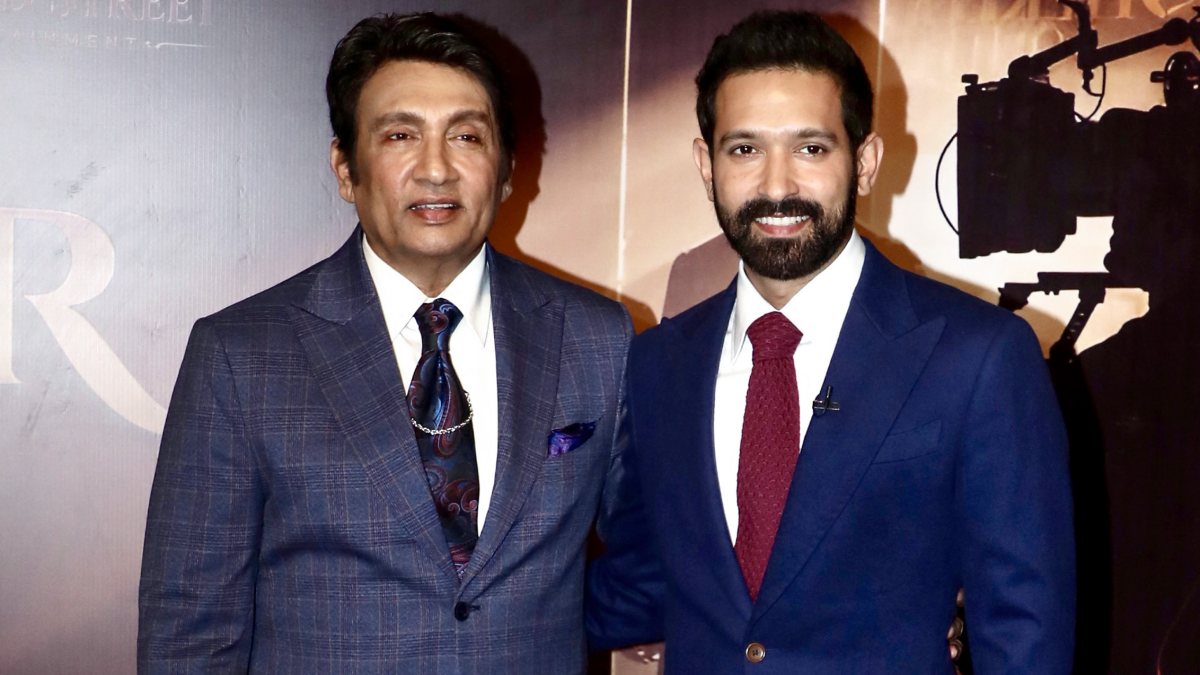 Shekhar Suman and Vikrant Massey promote Shekhar Tonite in Mumbai