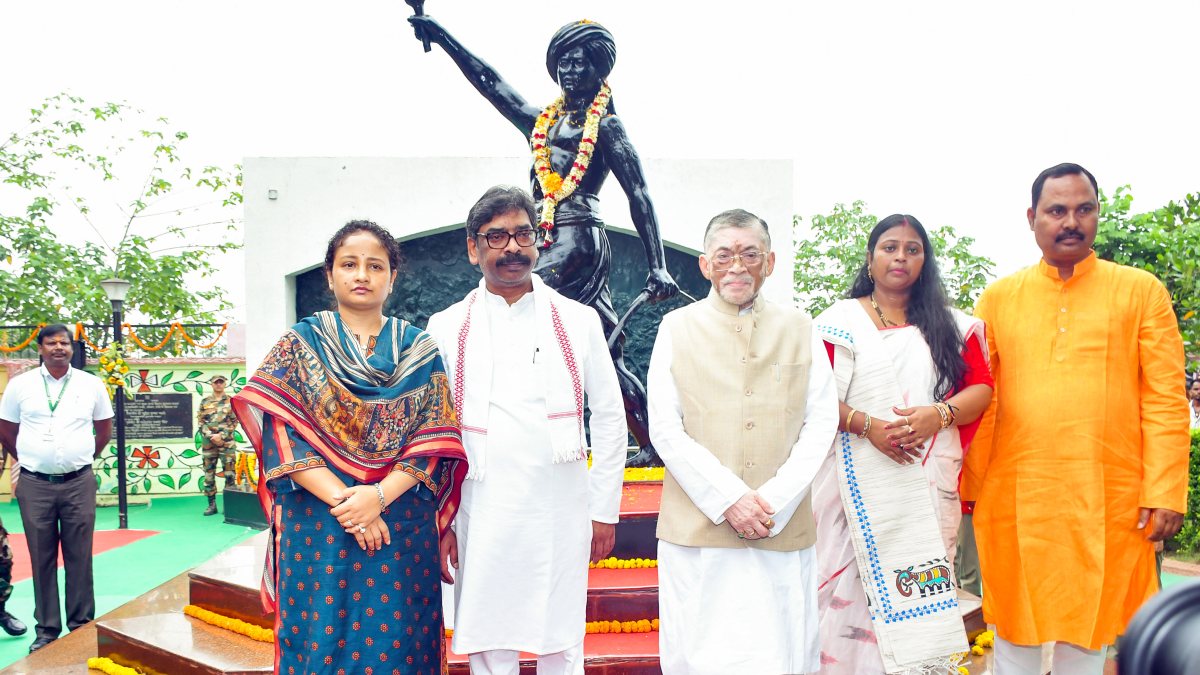 Jharkhand Governor Santosh Kumar Gangwar, State Chief Minister Hemant Soren…