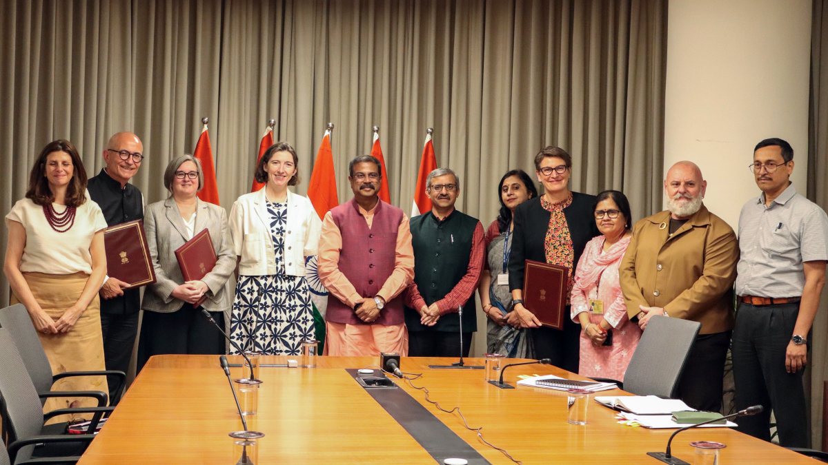 Dharmendra Pradhan hands over approval letters to foreign universities