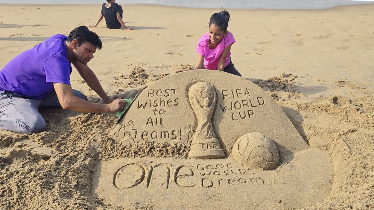 Sand artist sculpts FIFA World Cup 2026 unity message at Puri Beach