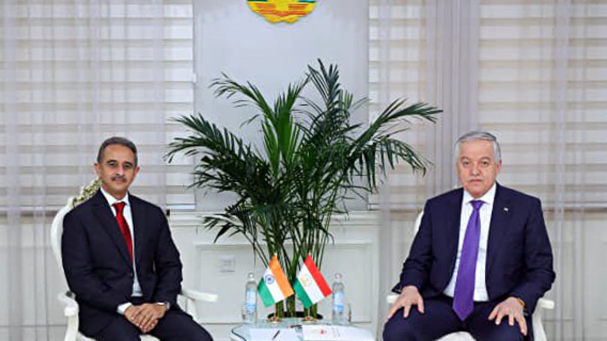 Union MoS Kirti Vardhan Singh meets Tajikistan foreign minister in Dushanbe