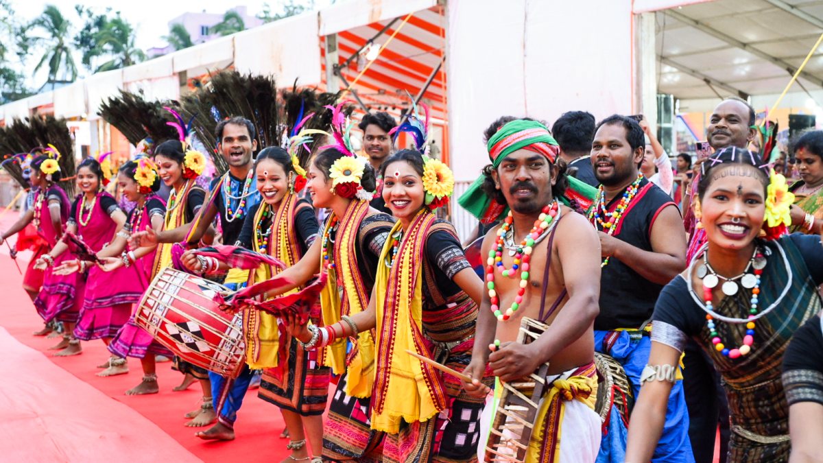 Traditional Odisha dance marks Odisha govt's 2-year milestone