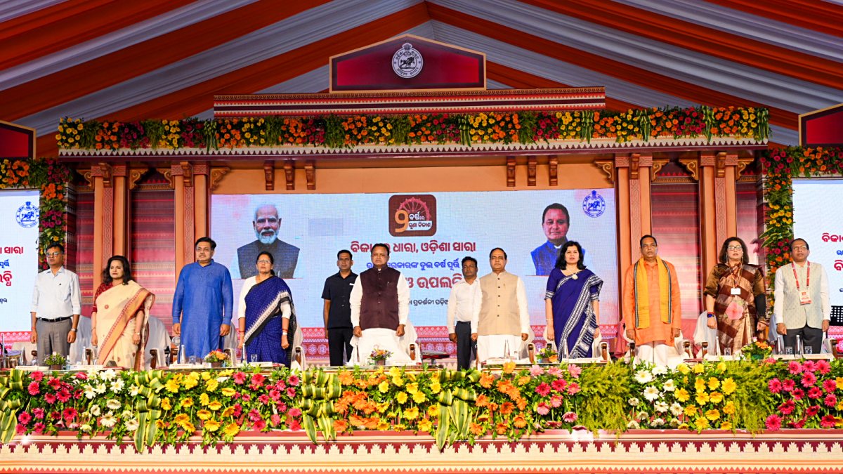 Odisha CM launches Annapurna Yojana at 2-year govt event