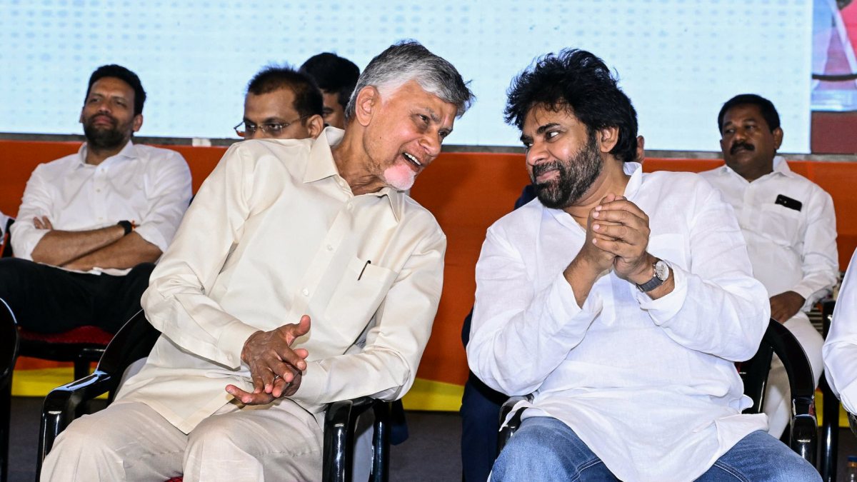 Chandrababu Naidu and Pawan Kalyan at Tirupati party meet