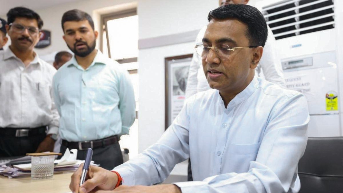 Goa CM Sawant engages with citizens in Sankhali