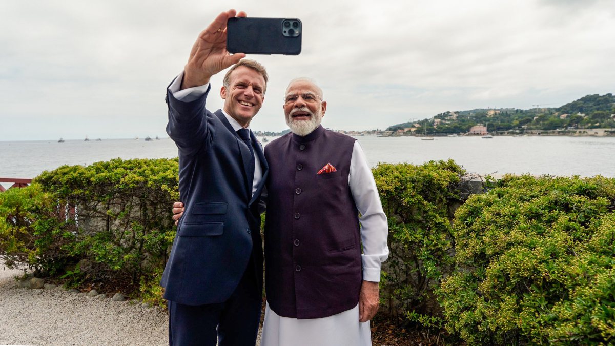 Macron and Modi take a selfie in Nice
