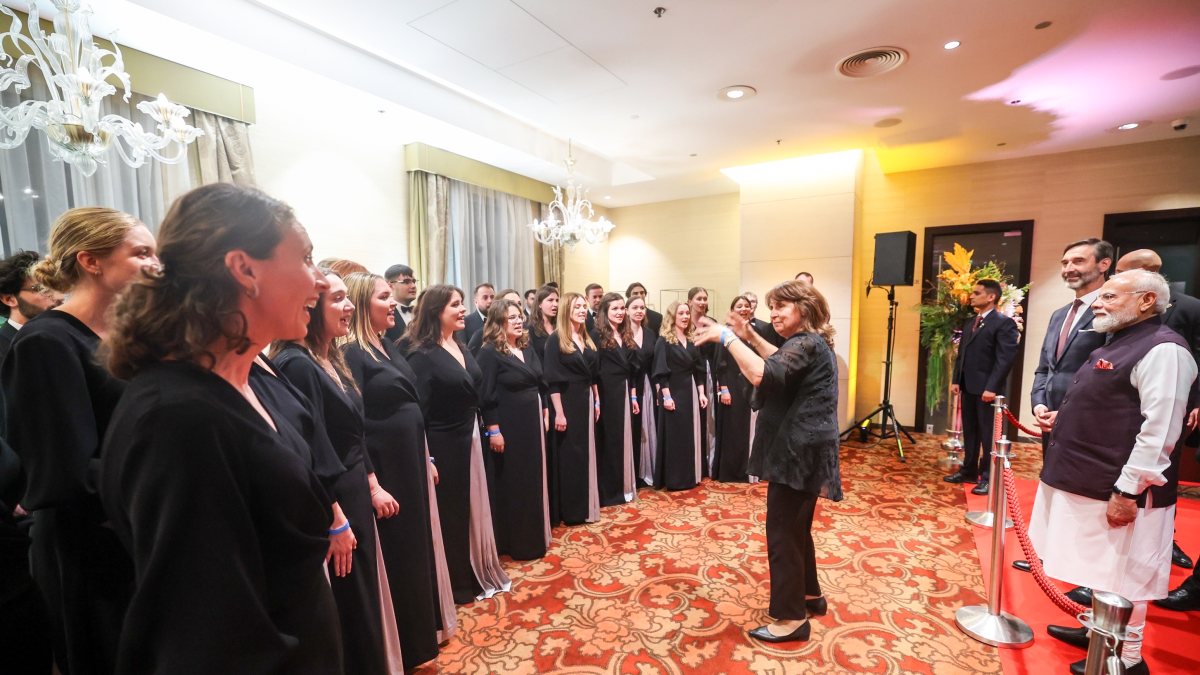Slovak nationals sang 'Vande Mataram' as they welcomed Prime Minister Narendra…