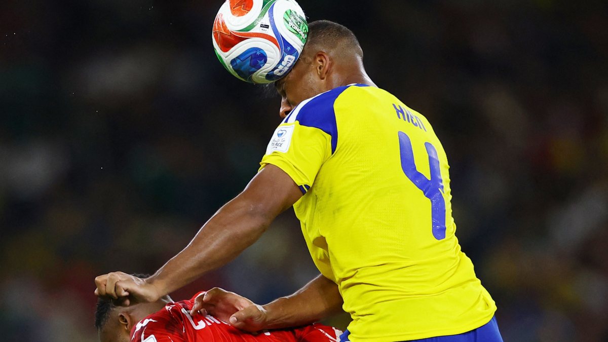 Sweden and Tunisia battle in World Cup Group F
