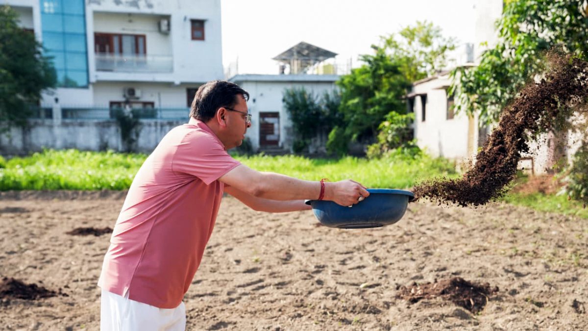 Uttarakhand CM Dhami takes part in organic farming at home