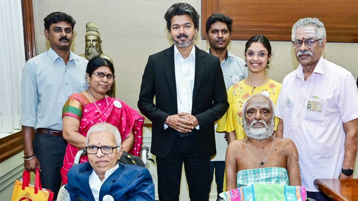 Tamil Nadu Chief Minister S Joseph Vijay meets Founder President of Amar Seva…