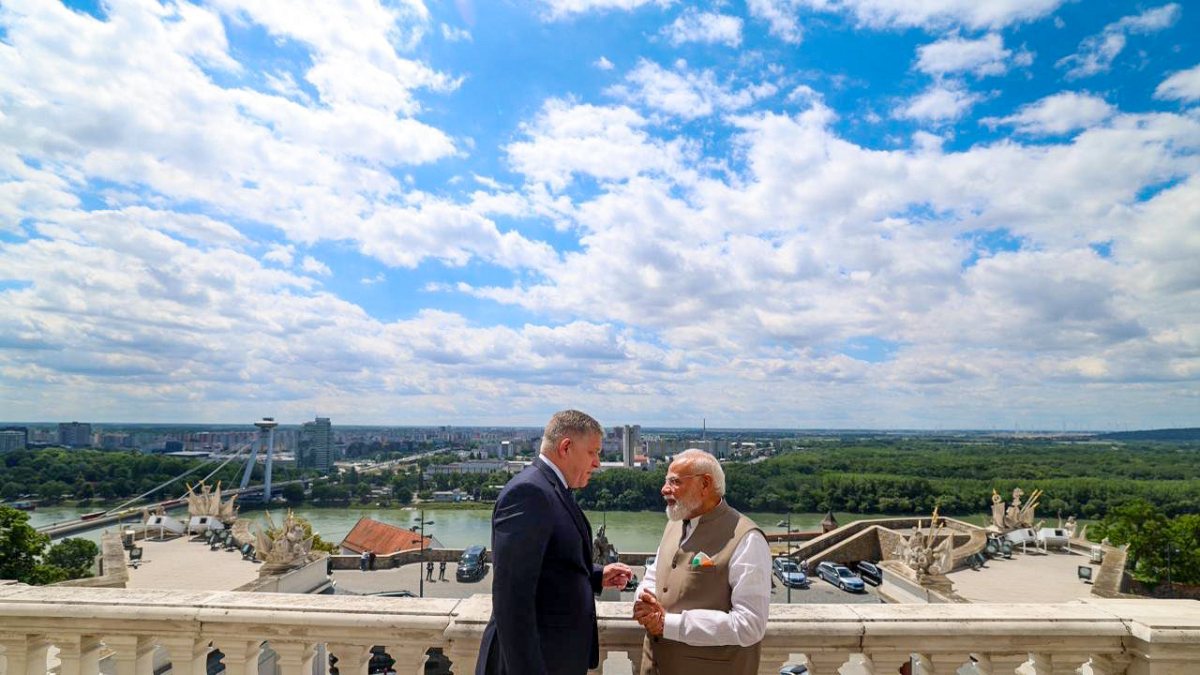 Modi and Slovak PM Fico meet at Bratislava Castle