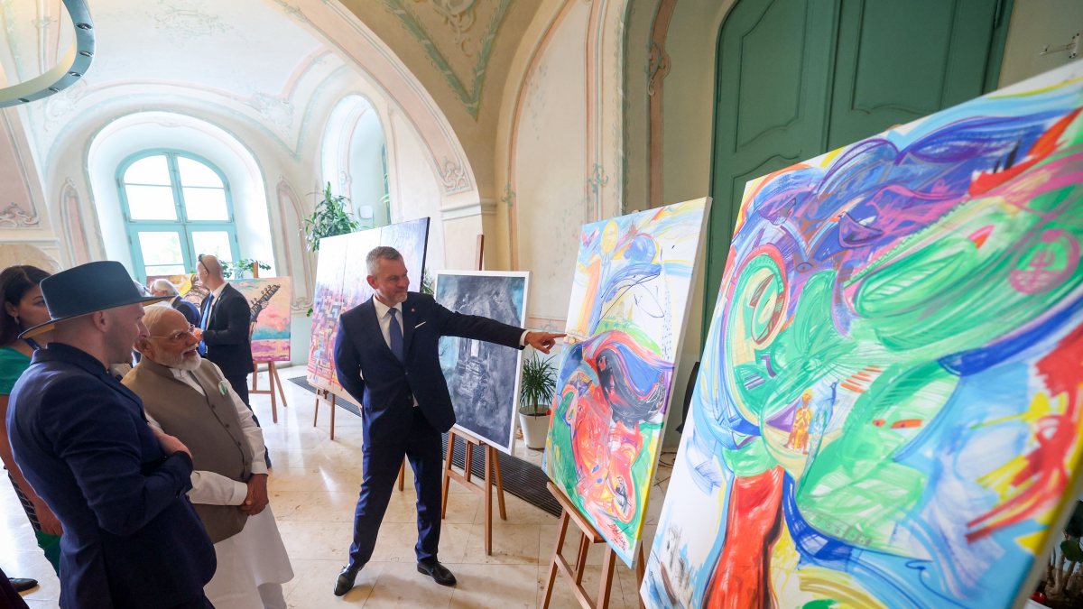 Modi, Slovak President visit Varanasi art exhibition in Bratislava