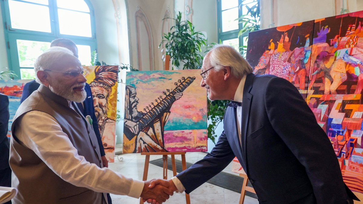 Modi visits Varanasi art exhibition in Bratislava