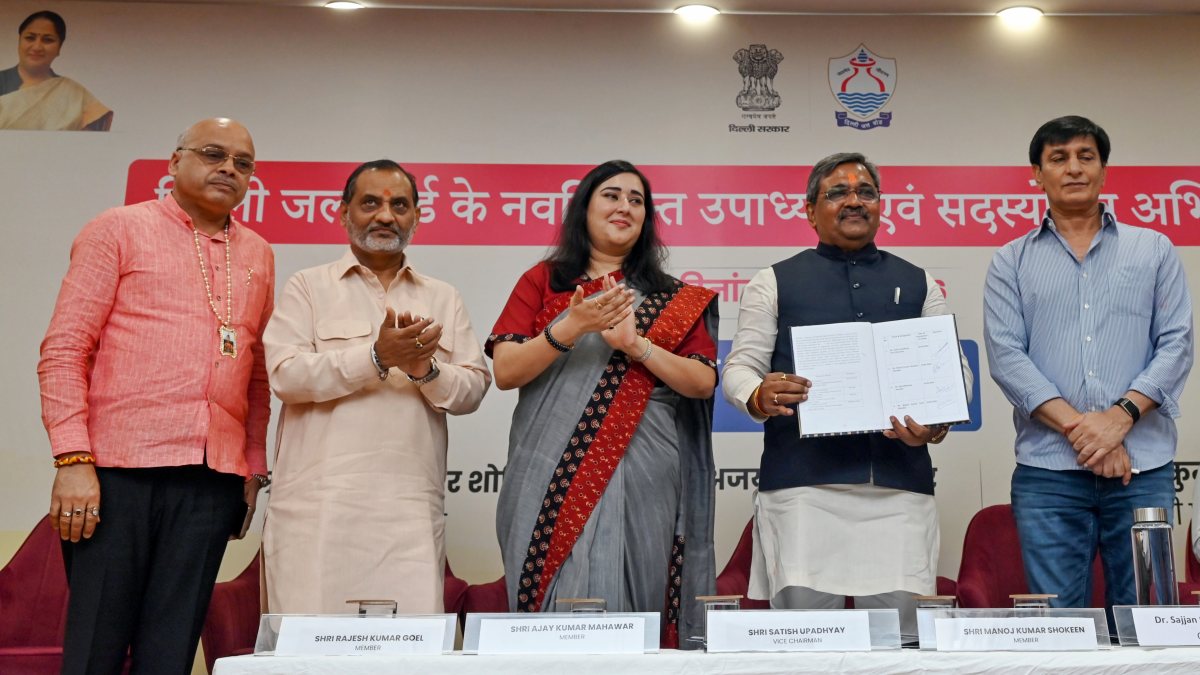 BJP MLA Satish Upadhyay takes charge as Delhi Jal Board vice chairman