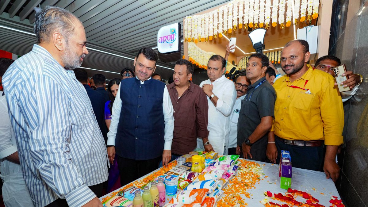 Maharashtra CM Fadnavis inaugurates milk centre at CSMT metro station