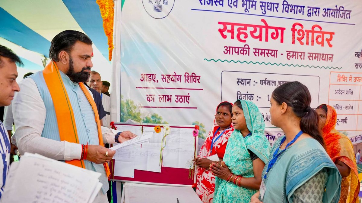 Bihar CM Samrat Choudhary visits Sahyog Shivir camp in Kaimur