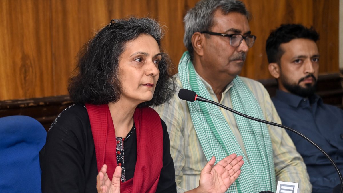 Environmentalist warns of threats to Aravalli range