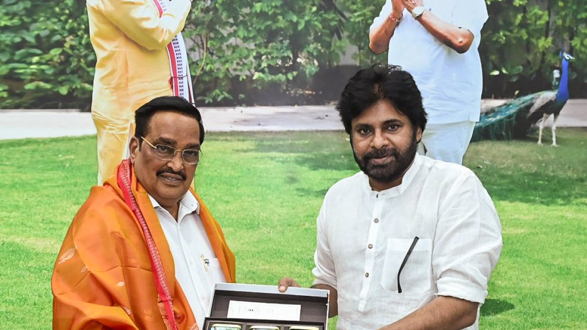 Andhra Pradesh Deputy Chief Minister Pawan Kalyan calls on Union Jal Shakti…