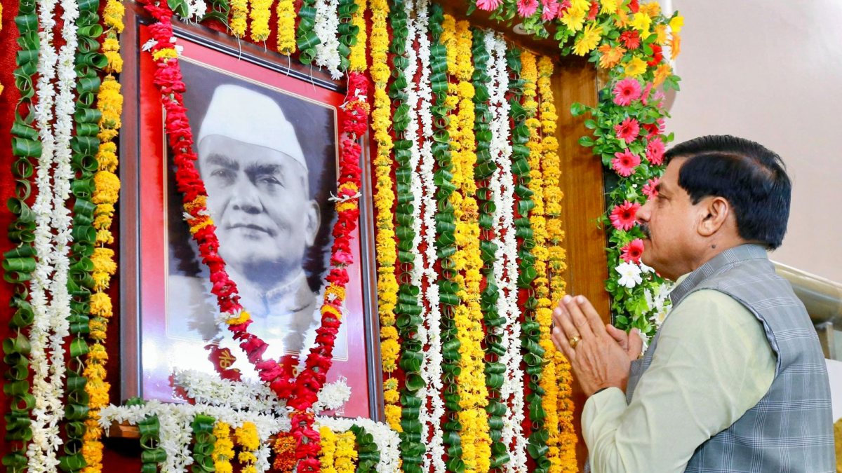 MP CM Mohan Yadav pays tribute to former CM Kailash Nath Katju