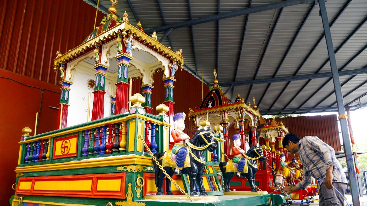 Painters decorate chariots for Ahmedabad Rath Yatra