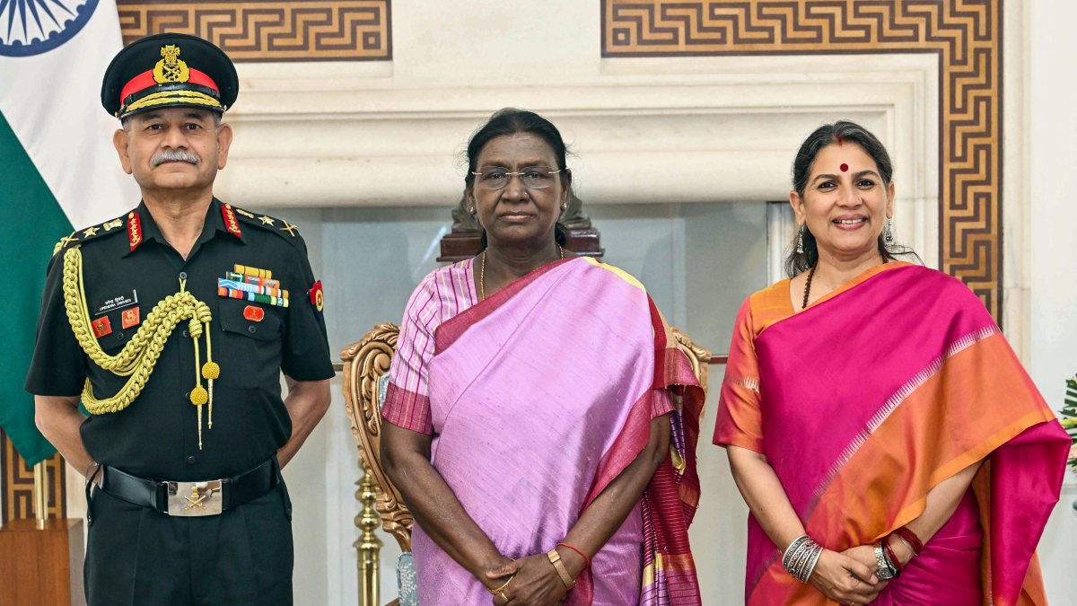 Army chief General Dwivedi meets President Murmu