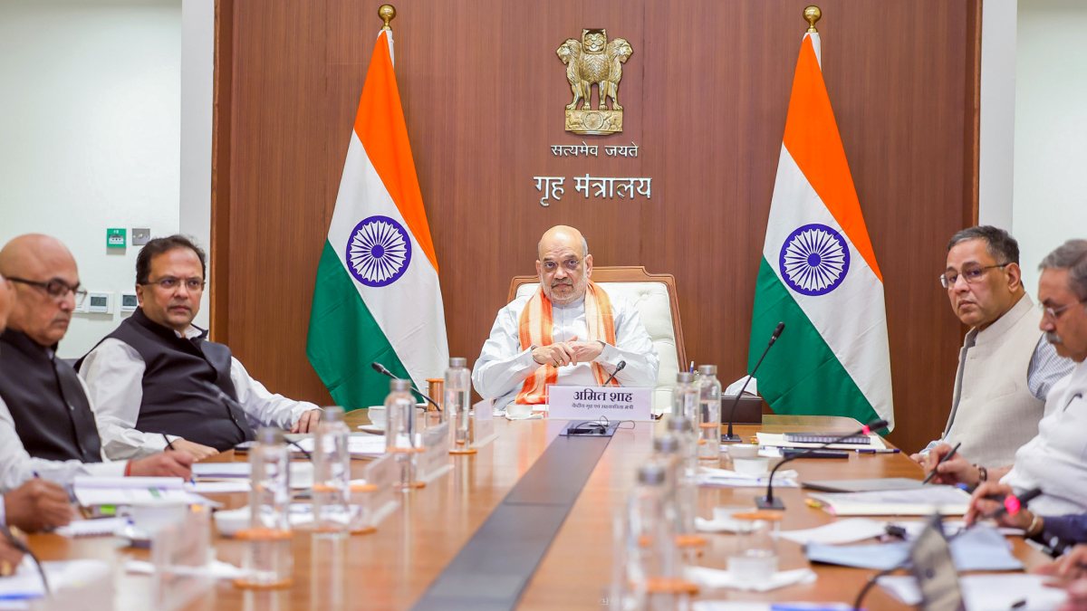 Amit Shah reviews National Cybercrime Helpline 1930 operations