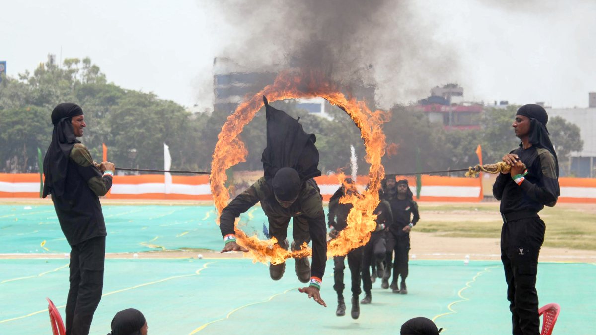 Commandos of the Bihar Home Guard demonstrate their skills at the Passing Out…