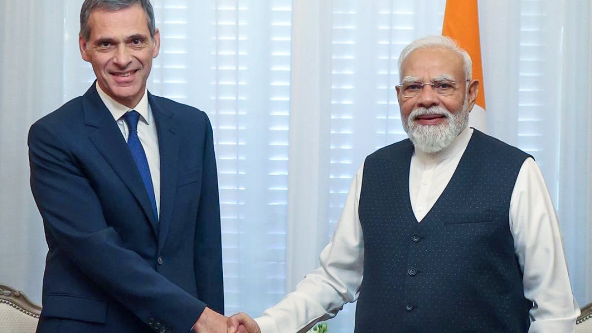 Modi meets CMA CGM Group chief in Paris
