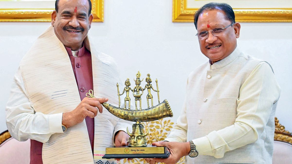 Lok Sabha speakers Om Birla meets Chhattisgarh Chief Minister Vishnu Deo Sai at…