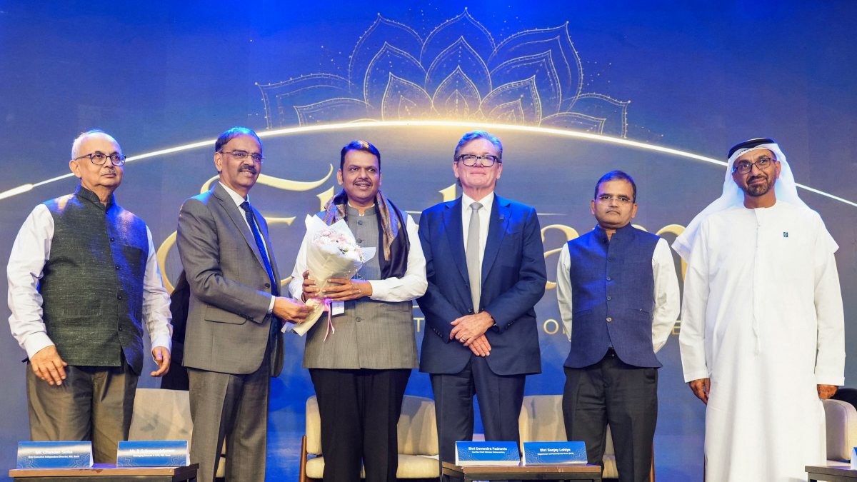 Maharashtra CM Fadnavis felicitated at RBL Bank-Emirates NBD ceremony