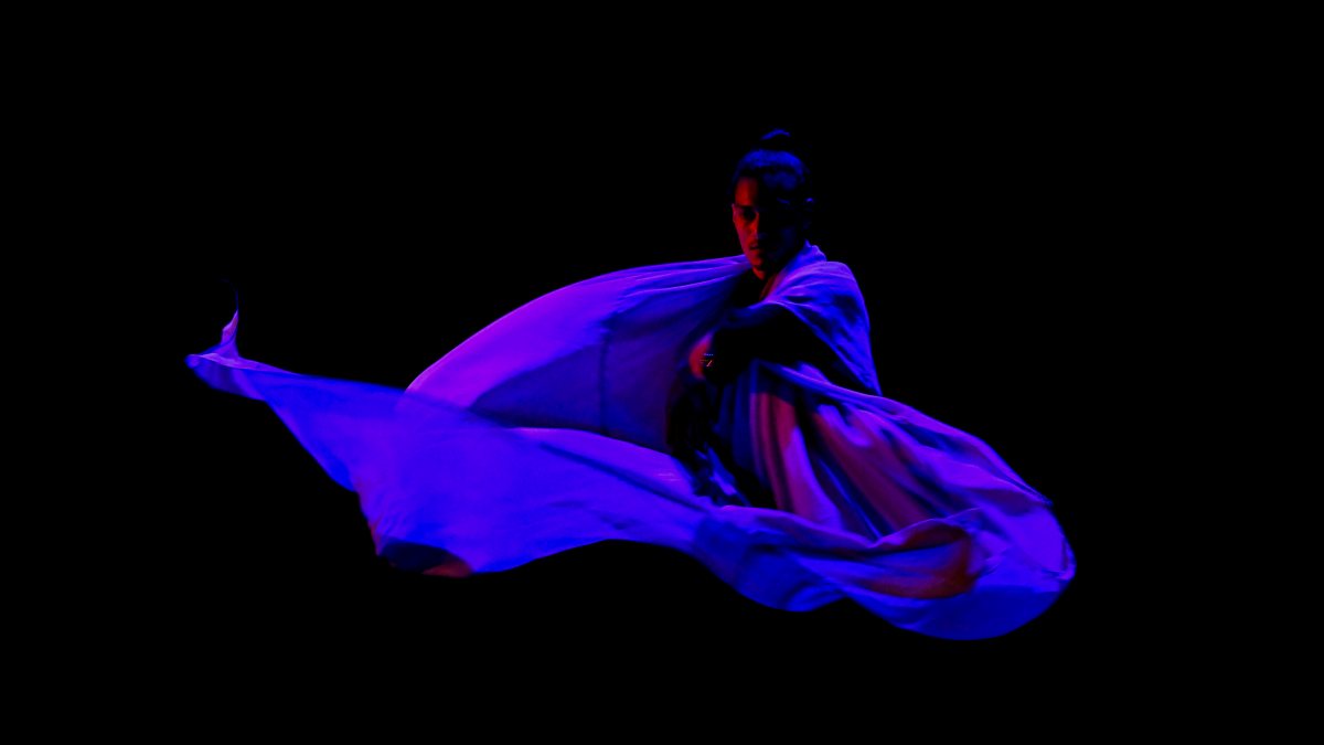Artist performs contemporary dance at Selas event in New Delhi