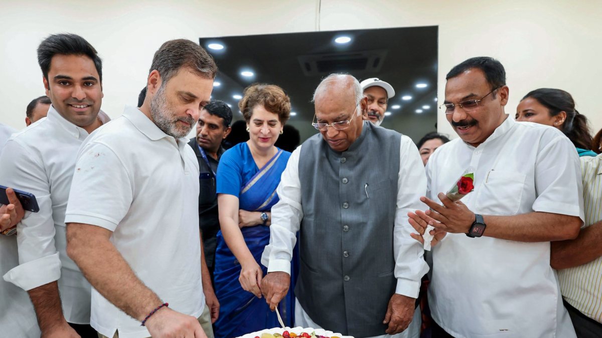Rahul Gandhi cuts cake on 56th birthday with Kharge, Priyanka