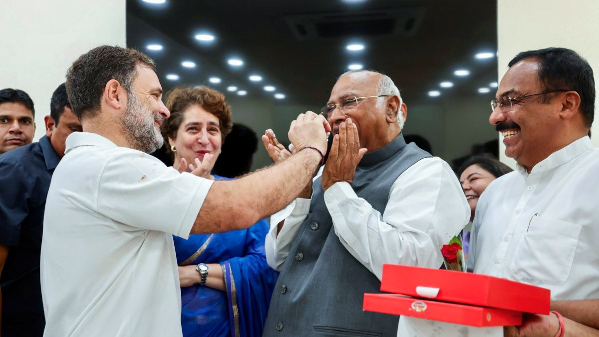 Rahul Gandhi offers cake to Kharge on his 56th birthday