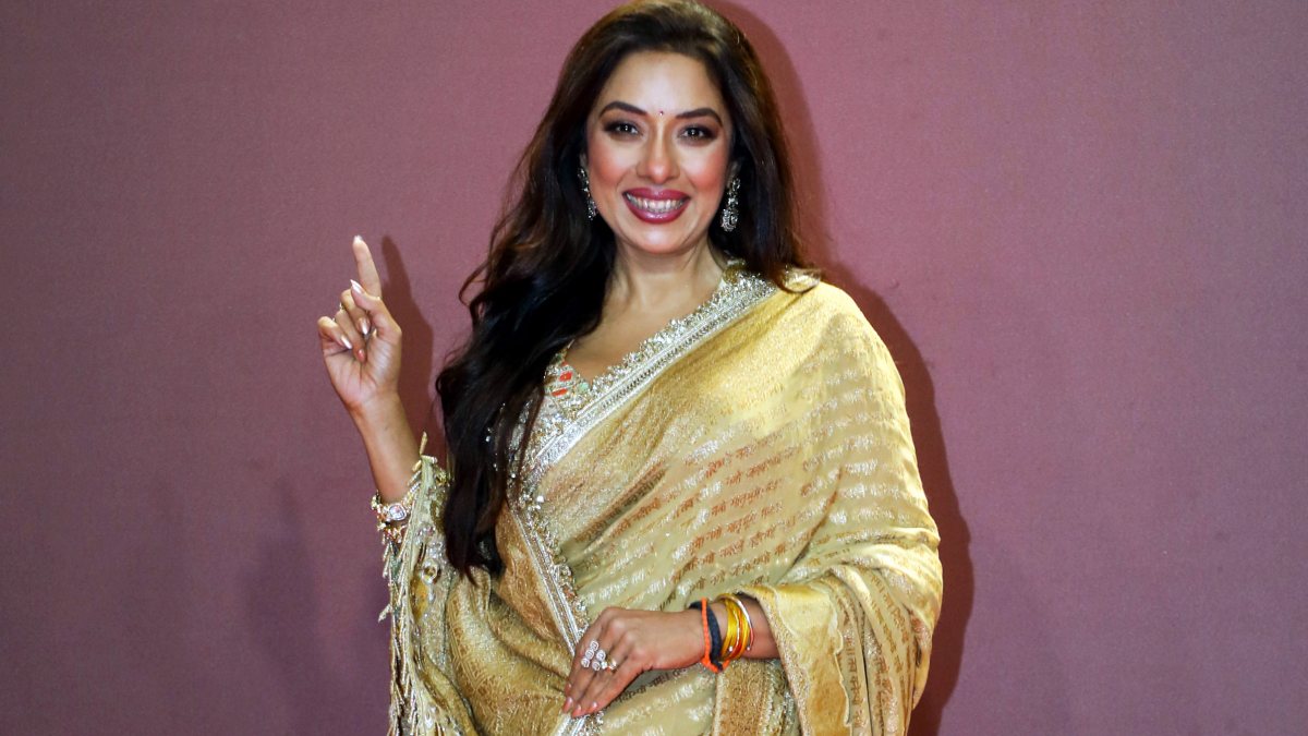 Rupali Ganguly walks the red carpet at BT Headliners event in Mumbai