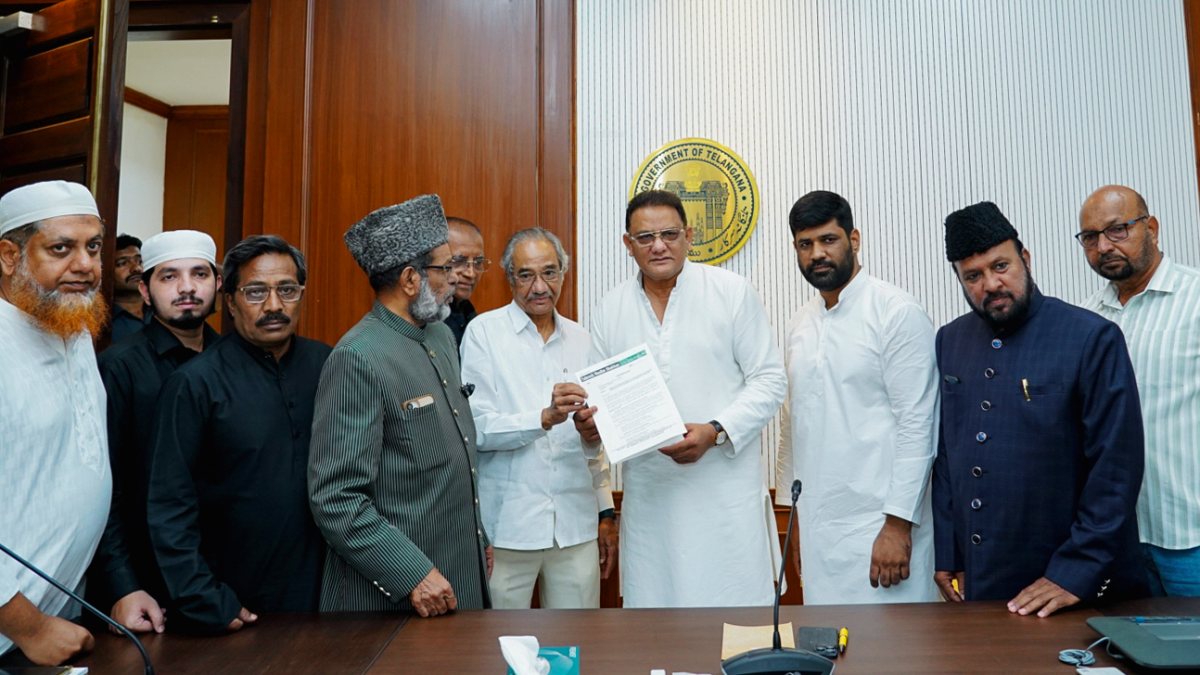 Representatives of Tahreek Muslim Shabban, Joint Action Committee (JAC) and…