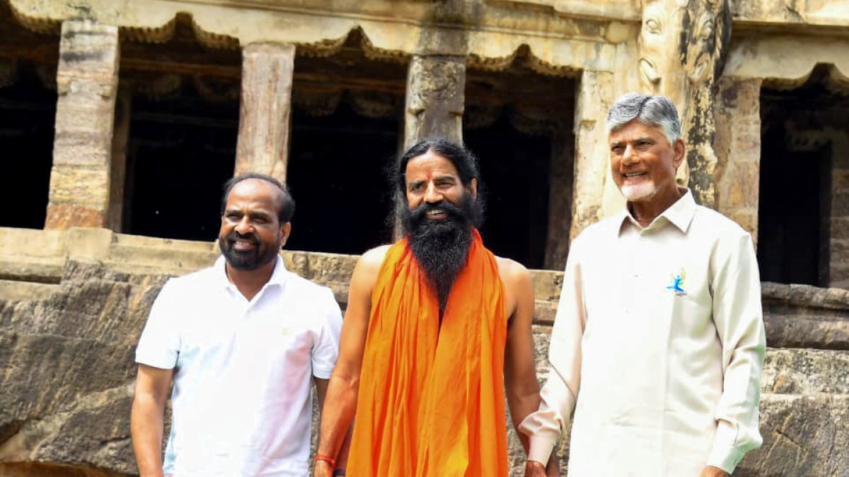 Andhra Pradesh Chief Minister N. Chandrababu Naidu and yoga guru Yogrishi Swami…