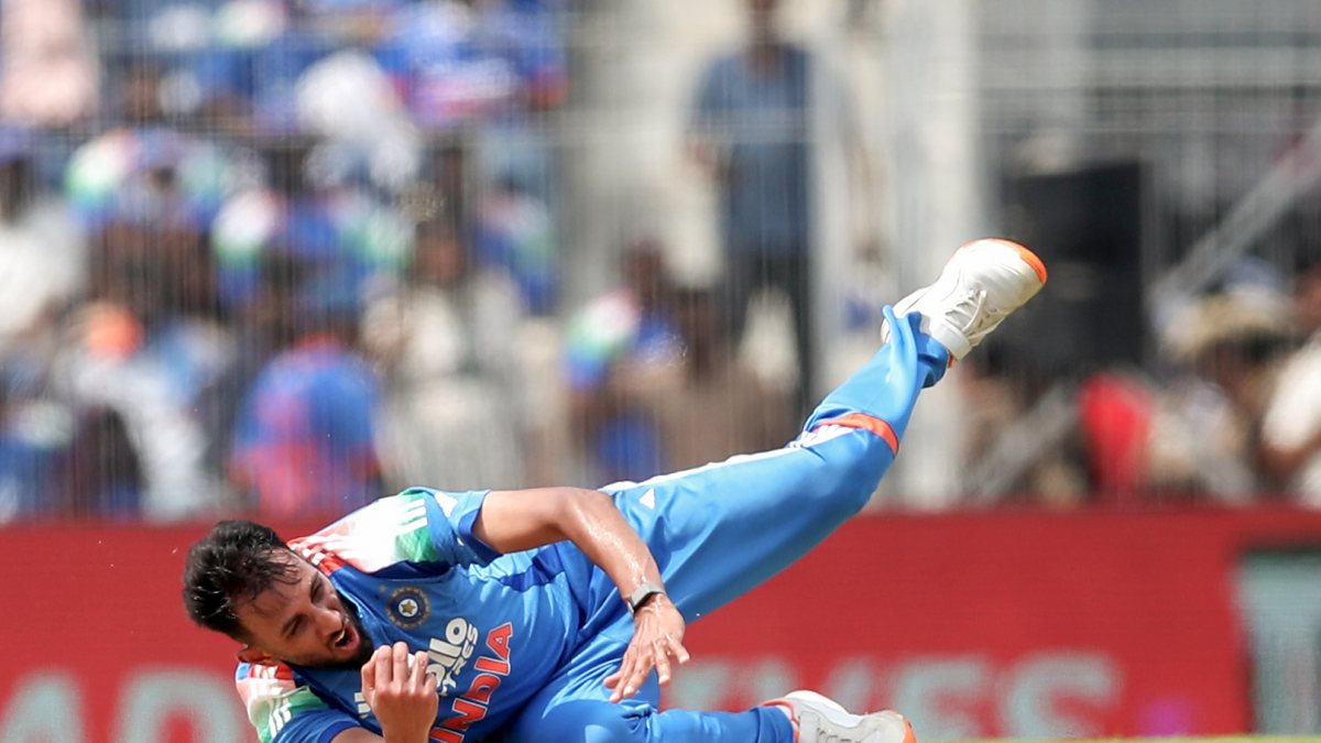 Prasidh Krishna bowls during third ODI against Afghanistan in Chennai