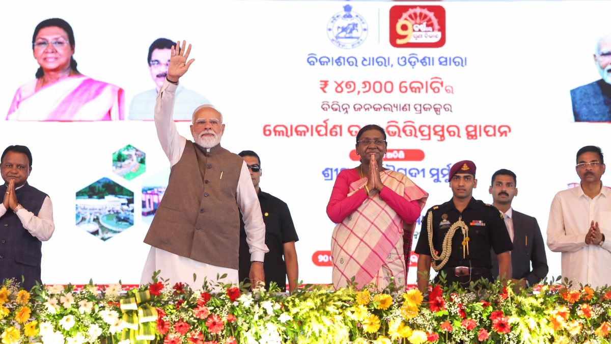 President Murmu and PM Modi at Odisha govt anniversary event