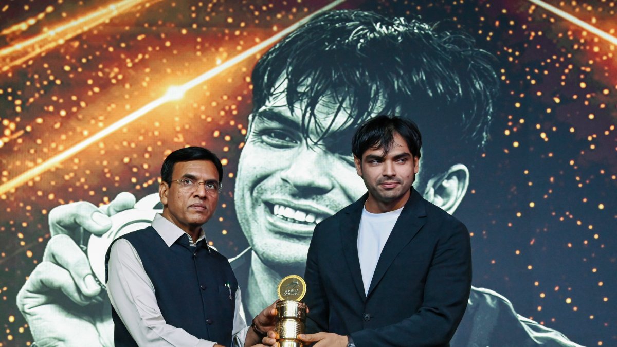 Union Minister for Youth Affairs and Sports Mansukh Mandaviya confers an award…