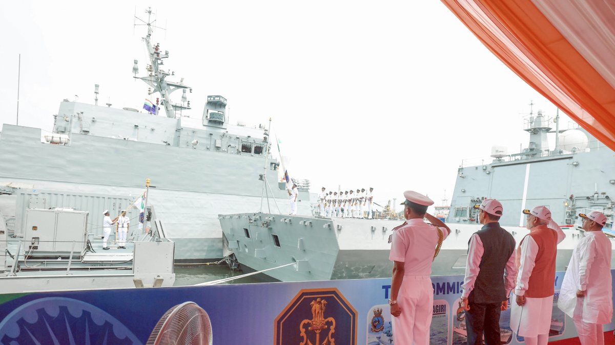 PM Modi attends tri-commissioning ceremony at Syama Prasad Mookerjee Port