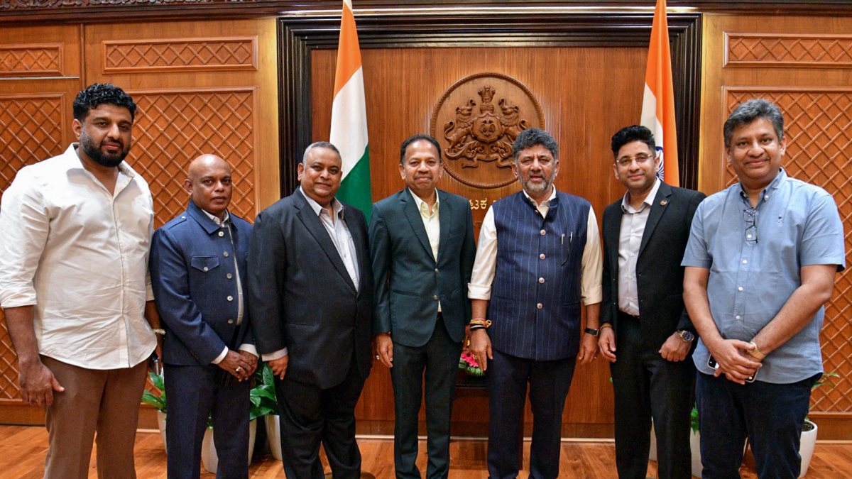 Karnataka CM meets Malaysian Indian Congress delegation in Bengaluru